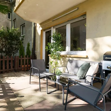 Easycity 1b Location For 4 With Terrace Apartment